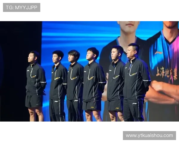 南京排球队在总决赛积分榜上以63分稳居第一名展现强劲实力